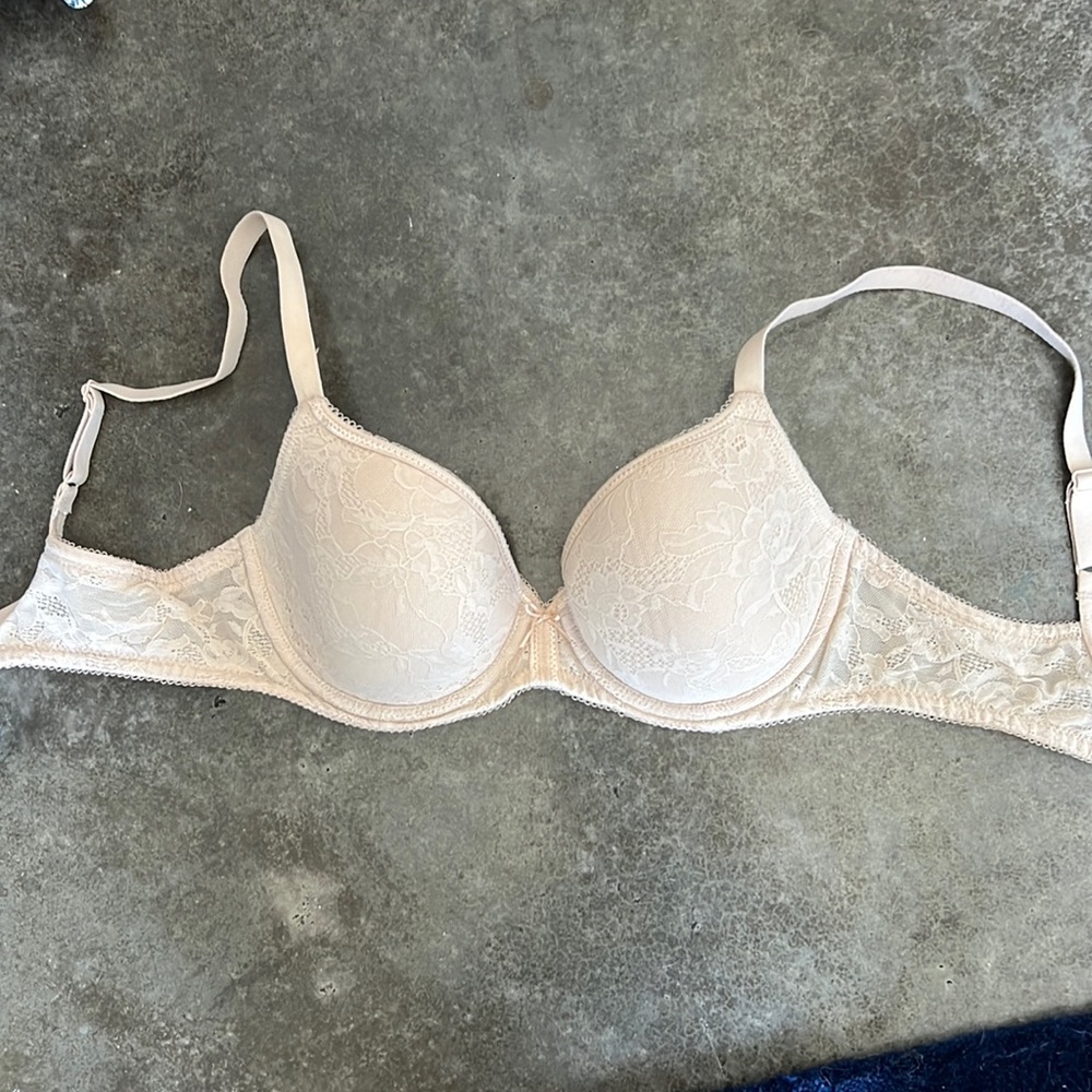 wacoal 32D sand color bra